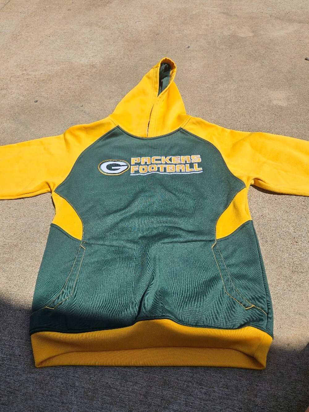 Green Bay Packers, dual color, thick dri-fit material, Reebok hoodie, YL